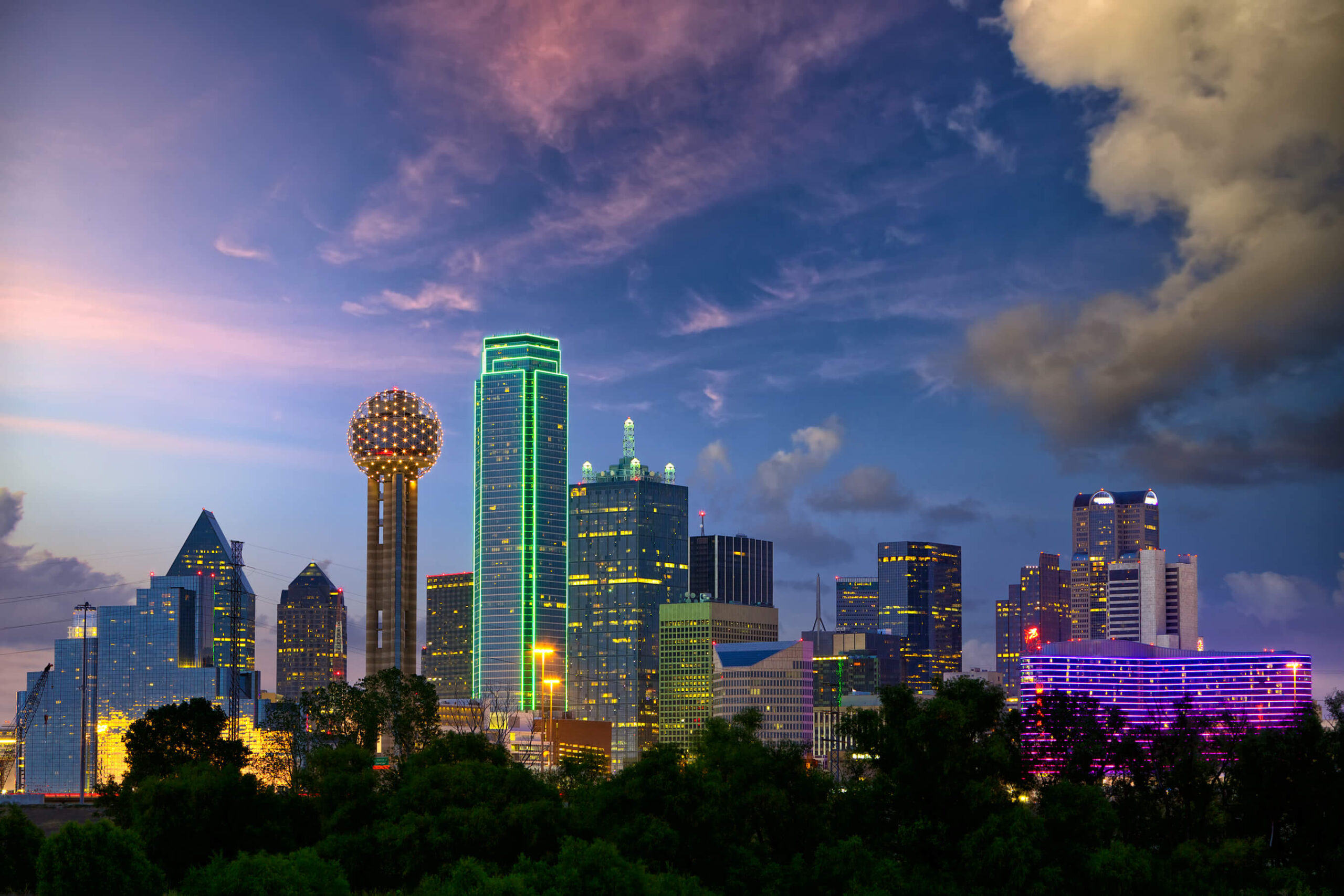 dallas-at-dusk-PVAE9K7 (1)